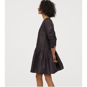 H&M cotton puff sleeves dress